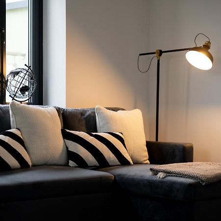 Modern 2-Bed Apartment With Balcony, Close To Oxford City Centre With Free Parking Exterior photo