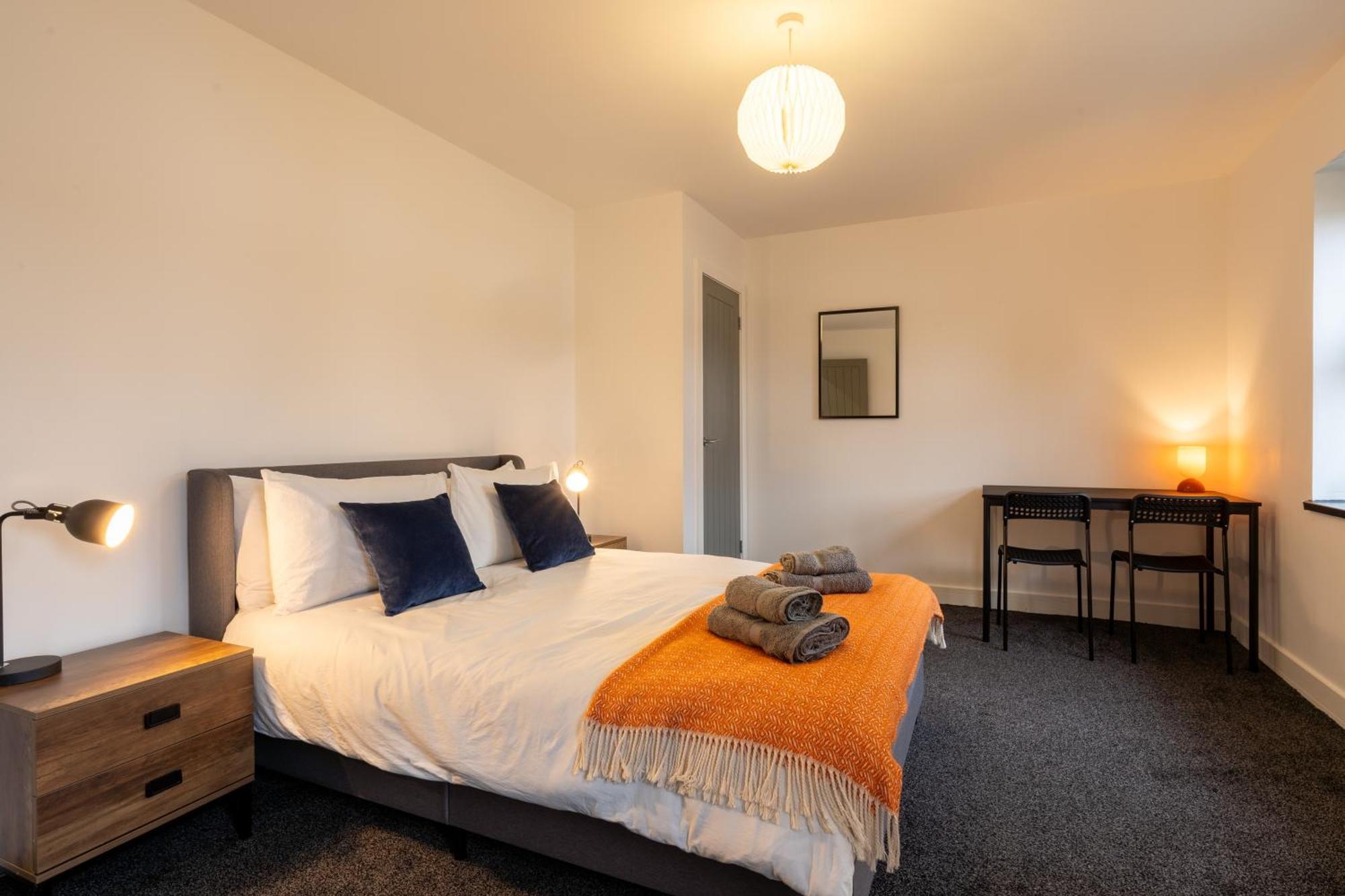 Modern 2-Bed Apartment With Balcony, Close To Oxford City Centre With Free Parking Exterior photo